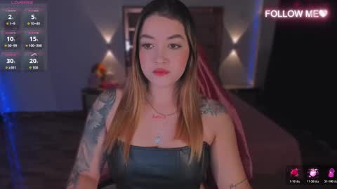 LUNA ROSE online show from 23, 11, 2025