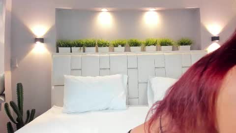 Snapshot of lunnablake chatting on 8, 1, 2026 L U N N A online show from 8, 1, 2026