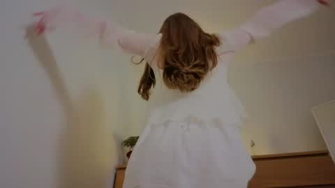Snapshot of lunoria chatting on 27, 6, 2026 lunoria online show from 27, 6, 2026