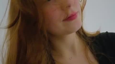 Snapshot of lunoria chatting on 29, 6, 2026 lunoria online show from 29, 6, 2026