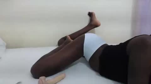 sweet girl online show from 5, 3, 2025