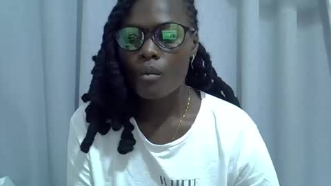 sweet girl online show from 19, 10, 2025