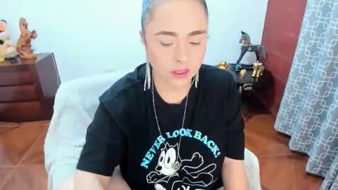 PAULINA online show from 8, 4, 2026