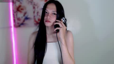 Snapshot of luscious_maxie chatting on 9, 11, 2025 Maxie online show from 9, 11, 2025