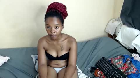 Snapshot of lush_goddess chatting on 14, 4, 2026 shan online show from 14, 4, 2026