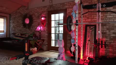 SHOWS ALL MONDAY WEDNESDAYFRIDAYSATURDAY  IN THE MORNING online show from 7, 4, 2026