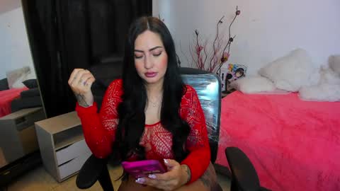 lustful__babe online show from 28, 1, 2025