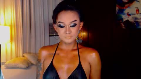 Snapshot of lustfulltrans chatting on 6, 5, 2026 AdriannaFowks online show from 6, 5, 2026