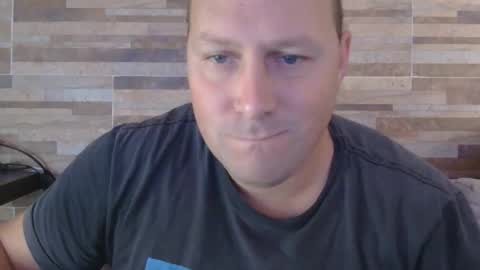 lustonfan online show from 9, 4, 2026