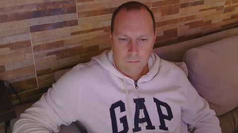 lustonfan online show from 23, 4, 2026