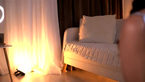 Snapshot of luvcaprice chatting on 19, 6, 2026 Caprice online show from 19, 6, 2026
