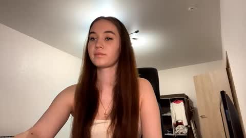 Luna Muna online show from 18, 12, 2025