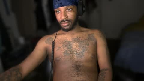 Snapshot of luverboibbc chatting on 3, 2, 2026 luverboi online show from 3, 2, 2026