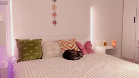 Snapshot of luvjuly chatting on 26, 10, 2025 Julia LuvJuly online show from 26, 10, 2025