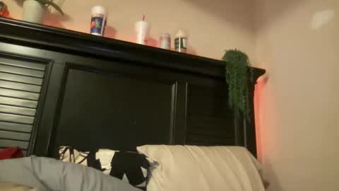 luvrxstarx online show from 2, 12, 2025