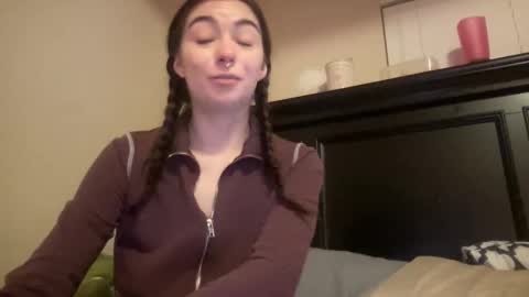 luvrxstarx online show from 15, 3, 2026