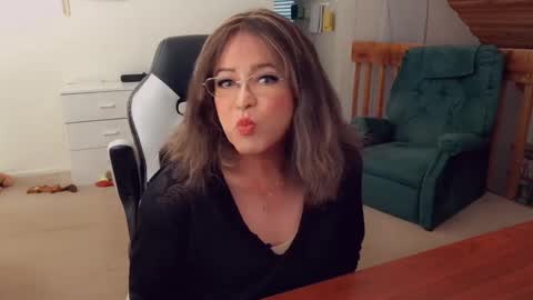 Britney online show from 28, 9, 2025