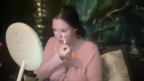 luvvvmia online show from 19, 10, 2025