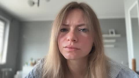 Snapshot of lux_millie chatting on 24, 5, 2026 Millie online show from 24, 5, 2026