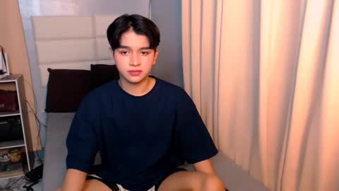 Snapshot of lux_white chatting on 9, 3, 2025 queen lux online show from 9, 3, 2025