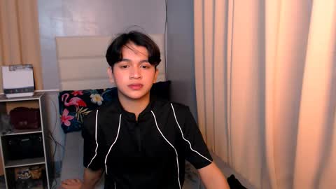 Snapshot of lux_white chatting on 11, 3, 2025 queen lux online show from 11, 3, 2025