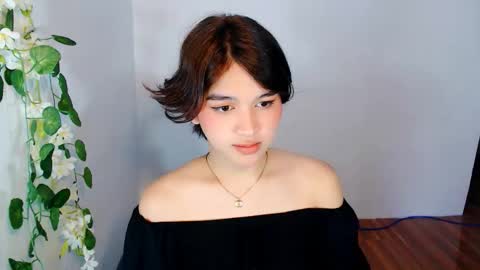 Snapshot of lux_white chatting on 30, 11, 2025 queen lux online show from 30, 11, 2025