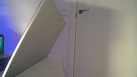 luxanee online show from 17, 12, 2025