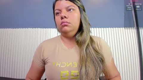 Snapshot of luxemilf chatting on 10, 10, 2025 Luxe3 online show from 10, 10, 2025