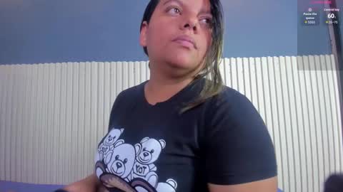 Snapshot of luxemilf chatting on 14, 11, 2025 Luxe3 online show from 14, 11, 2025