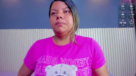 Snapshot of luxemilf chatting on 24, 11, 2025 Luxe3 online show from 24, 11, 2025