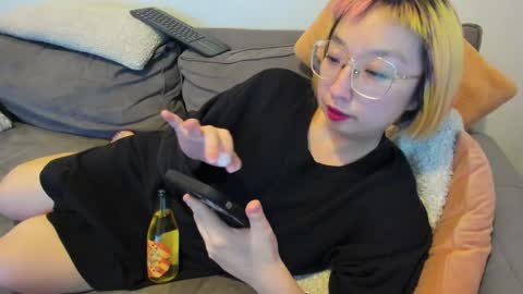 LuxGray online show from 1, 1, 2025