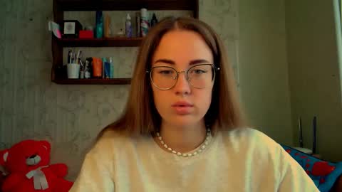 Snapshot of luxie_queen chatting on 3, 10, 2025 Katie online show from 3, 10, 2025