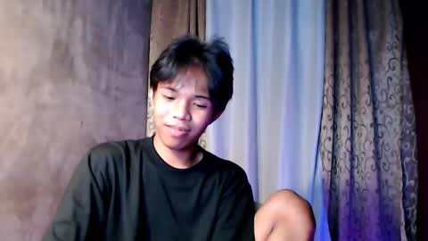 Snapshot of luxirfy_xx chatting on 3, 2, 2026 luxirfy online show from 3, 2, 2026