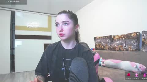 Snapshot of luxuryalma18 chatting on 3, 6, 2026 Alma online show from 3, 6, 2026