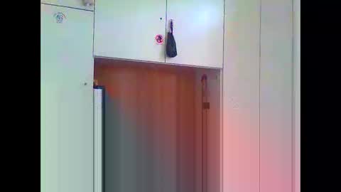 luxx72boy online show from 18, 4, 2026