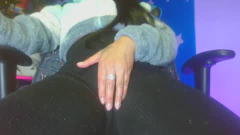 luzzy  I hope your visit and that we manage to get very hot online show from 21, 12, 2025