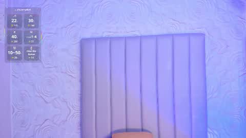 Snapshot of lya_dubois_ chatting on 18, 7, 2026 LYA DUBOIS online show from 18, 7, 2026