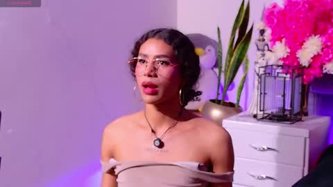 Snapshot of lyadumont chatting on 9, 2, 2026 LYA online show from 9, 2, 2026