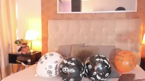 Lyan online show from 31, 10, 2025