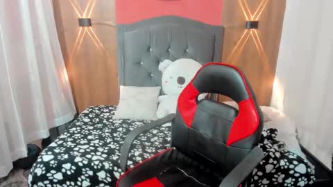 lyanamerry03 online show from 19, 2, 2025