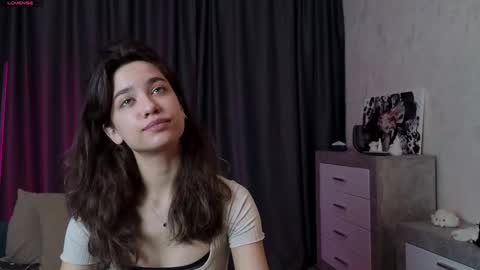 Lyanna online show from 9, 11, 2025