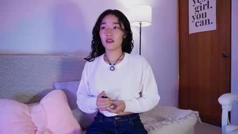 Lyhana Lee online show from 14, 11, 2025