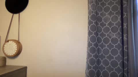 Olivia online show from 22, 2, 2025