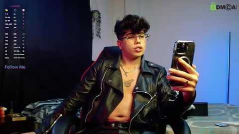 Lyle Bennett Freelance Model online show from 3, 11, 2025