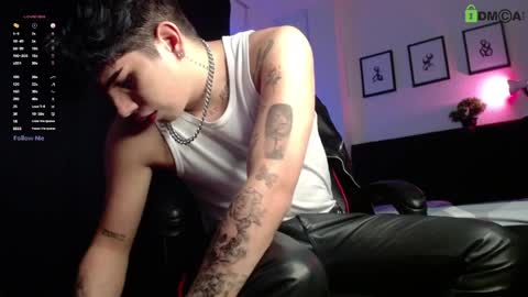 Lyle Bennett Freelance Model online show from 29, 3, 2026