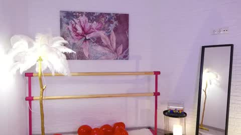 Lyly   online show from 9, 2, 2025