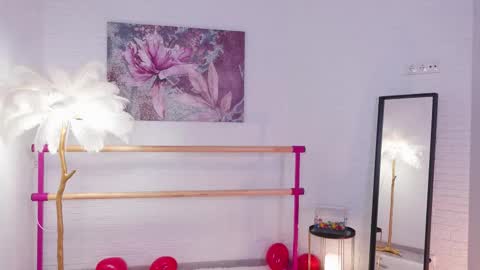 Lyly   online show from 17, 2, 2025