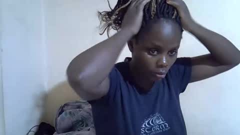 lyn_anna online show from 9, 11, 2025