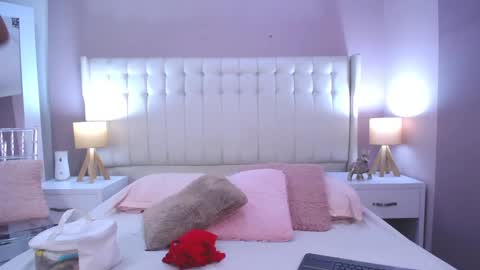 Lyn online show from 27, 2, 2025