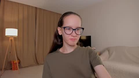 Sara online show from 8, 10, 2025